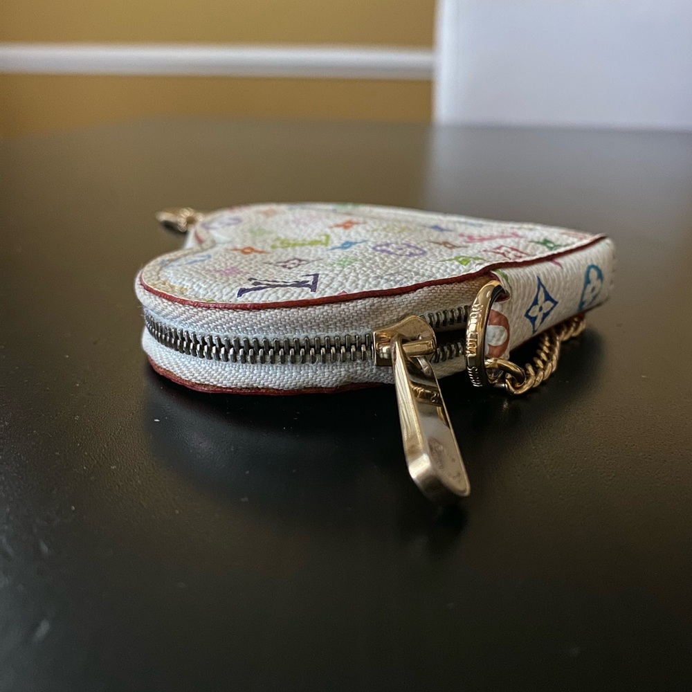 Louis Vuitton x Takashi Murakami white multicolor heart coin purse - Picture 6 of 17